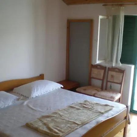 Robinson House Zut בית נופש *