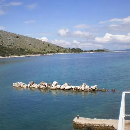 Casa vacanze Robinson House Zut
