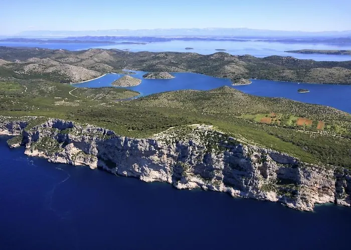 Robinson House Zut * Bizikovica