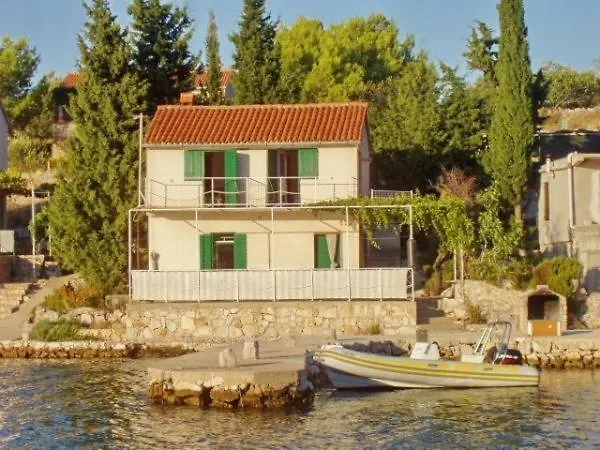 Robinson House Zut Vakantiehuis