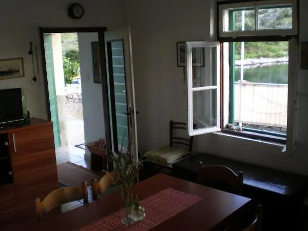 Vakantiehuis Robinson House Zut *